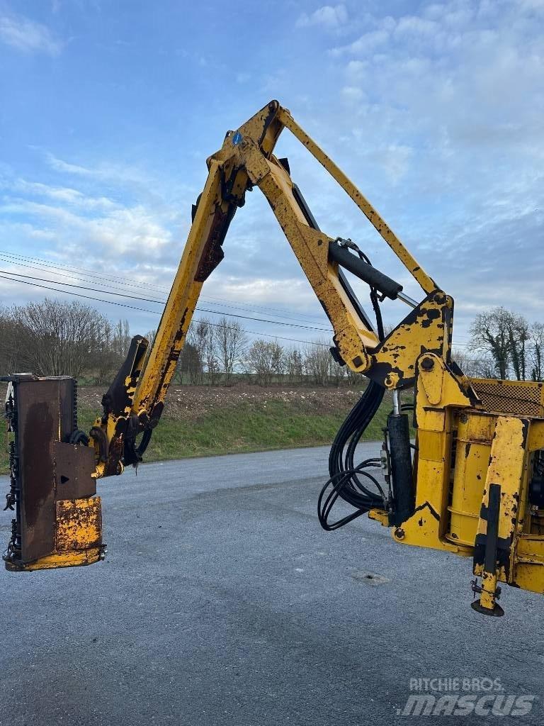 Orsi ETP 555 VENTRA جزازات وأغطية المراعي