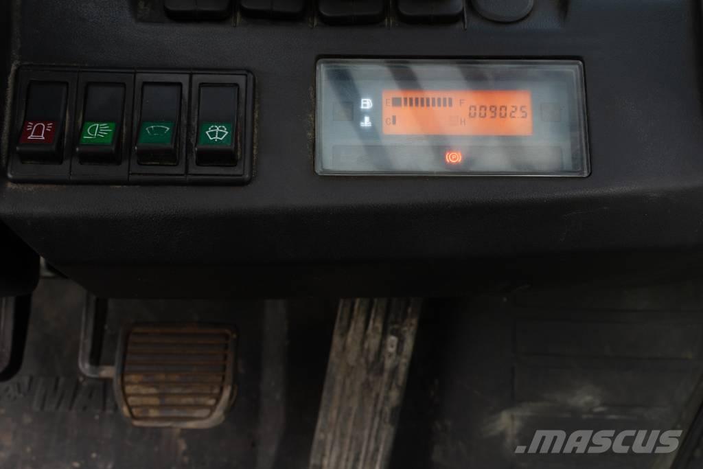 Manitou MI 25 D شاحنات الديزل