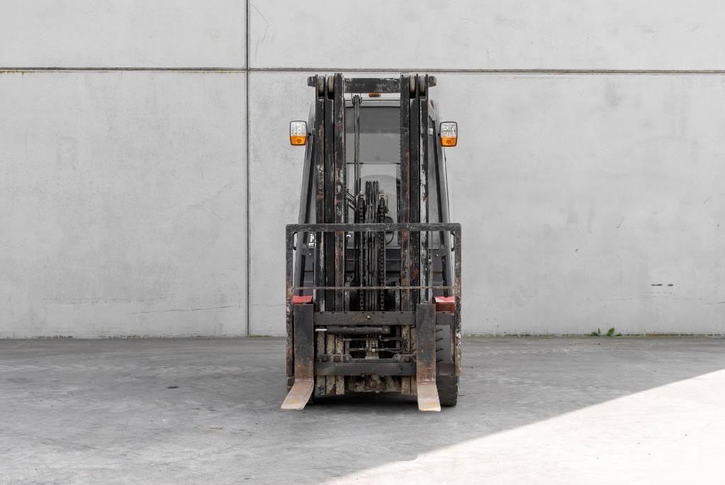 Manitou MI 25 D شاحنات الديزل