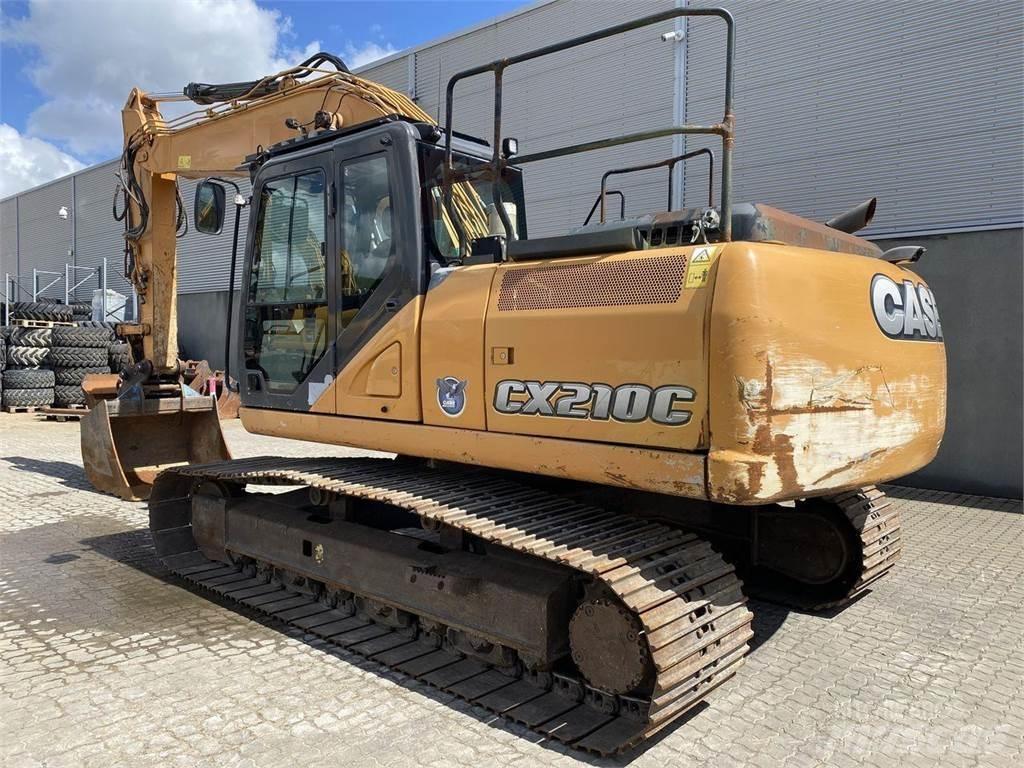 CASE CX210 حفارات زحافة
