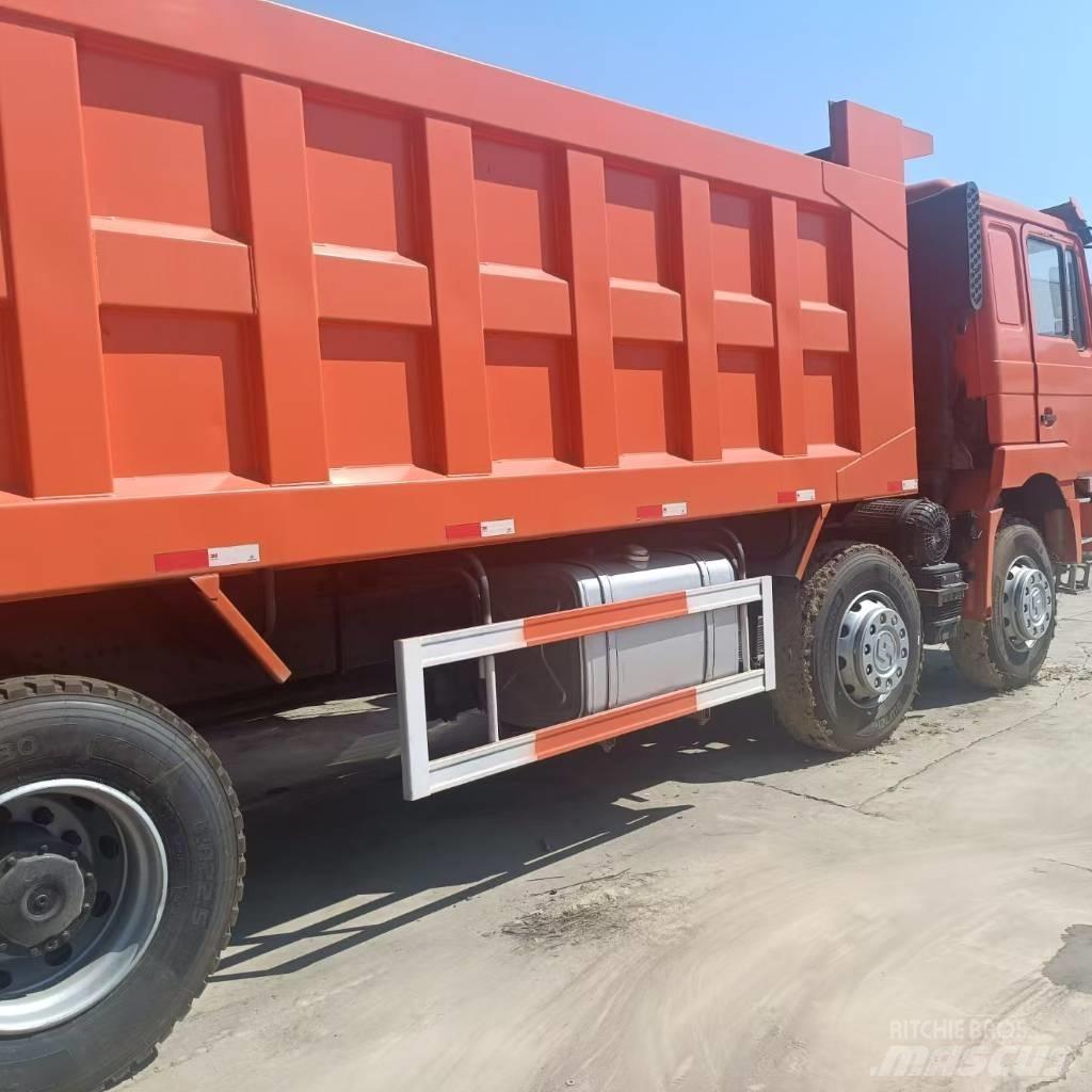 Shacman F3000 8X4 شاحنات قلابة