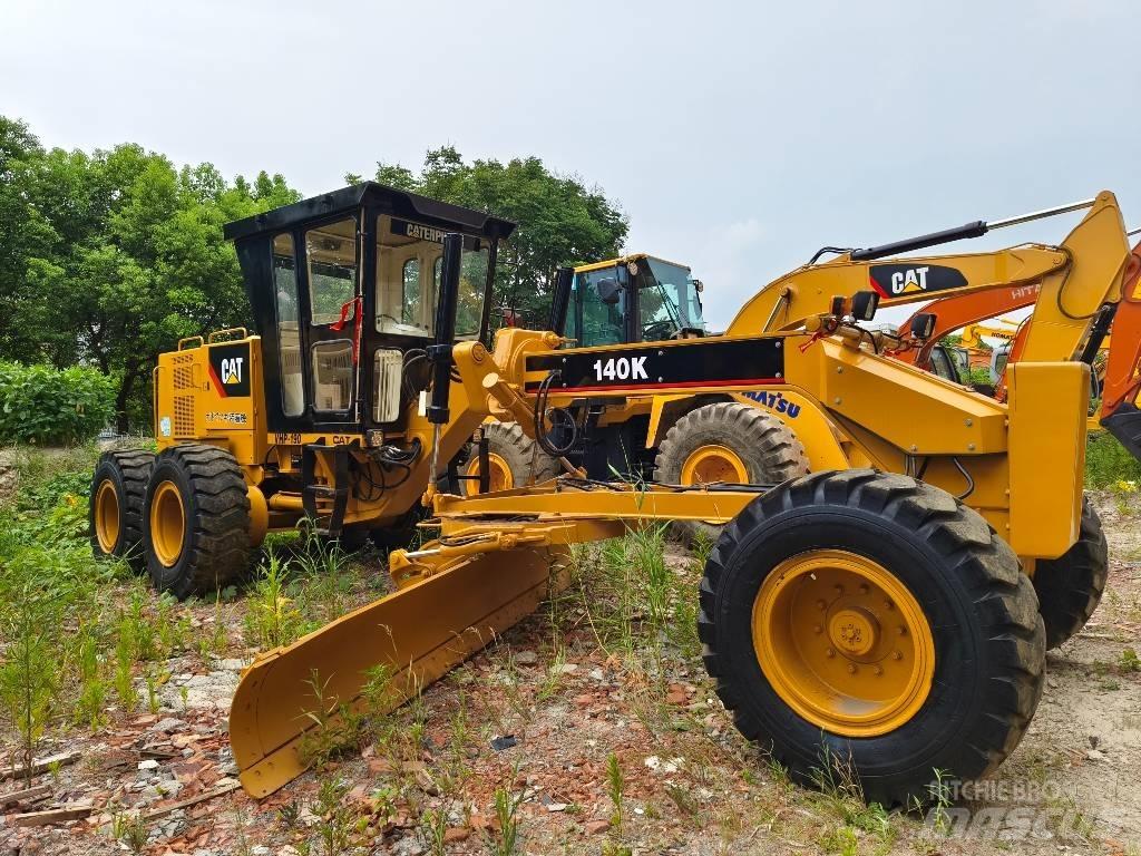CAT 140K معدات تمهيد الطرق