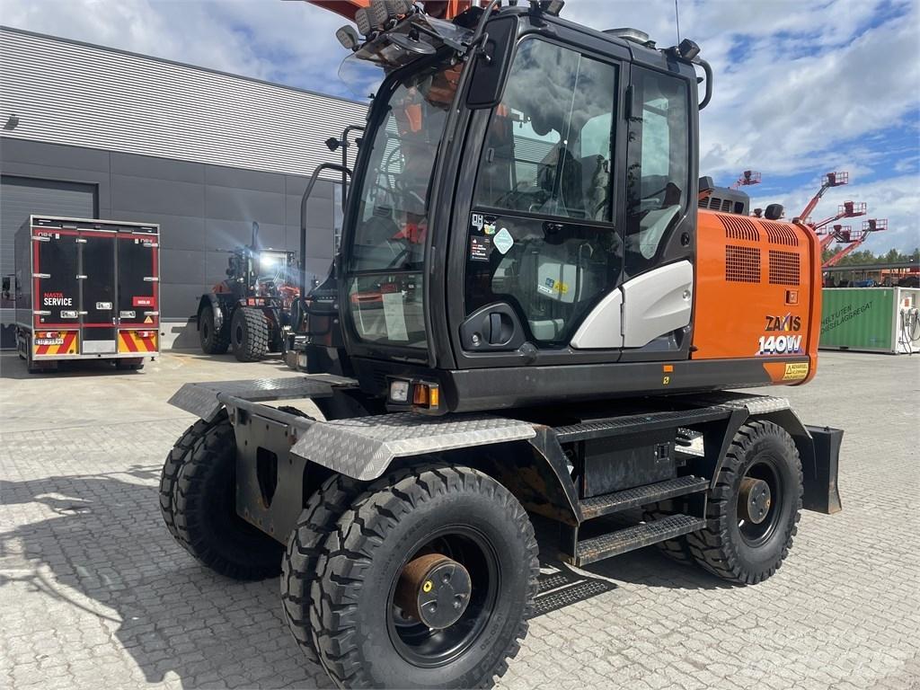 Hitachi ZX 140 W-6 حفارات بعجل
