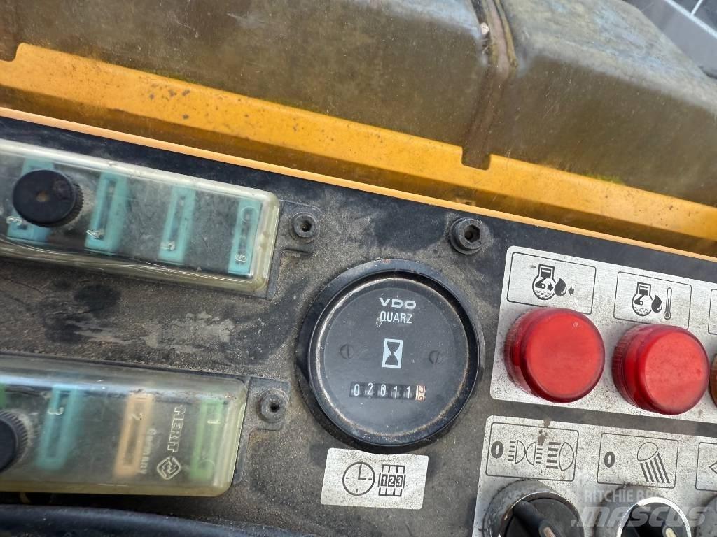 Bomag BW 151 AD-2 مداحل ثنائية الاسطوانة