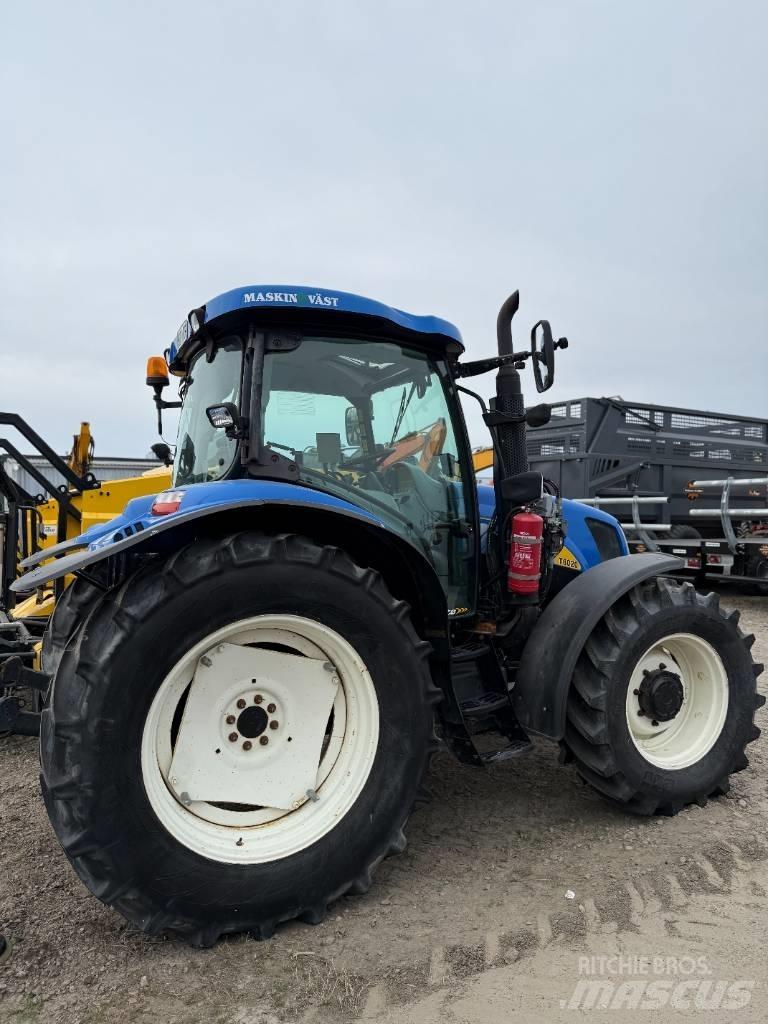 New Holland T 6020 الجرارات