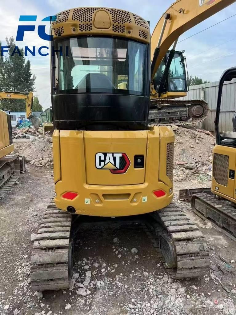 CAT 303 حفارات زحافة