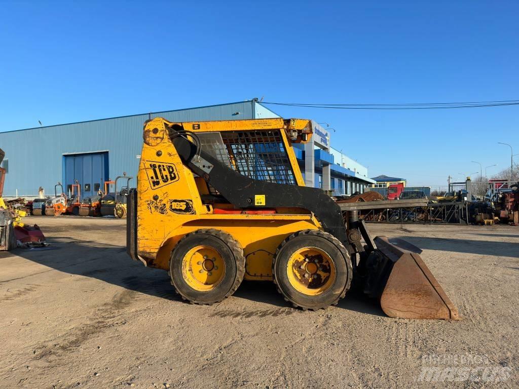 JCB 165 لوادر انزلاقية التوجيه