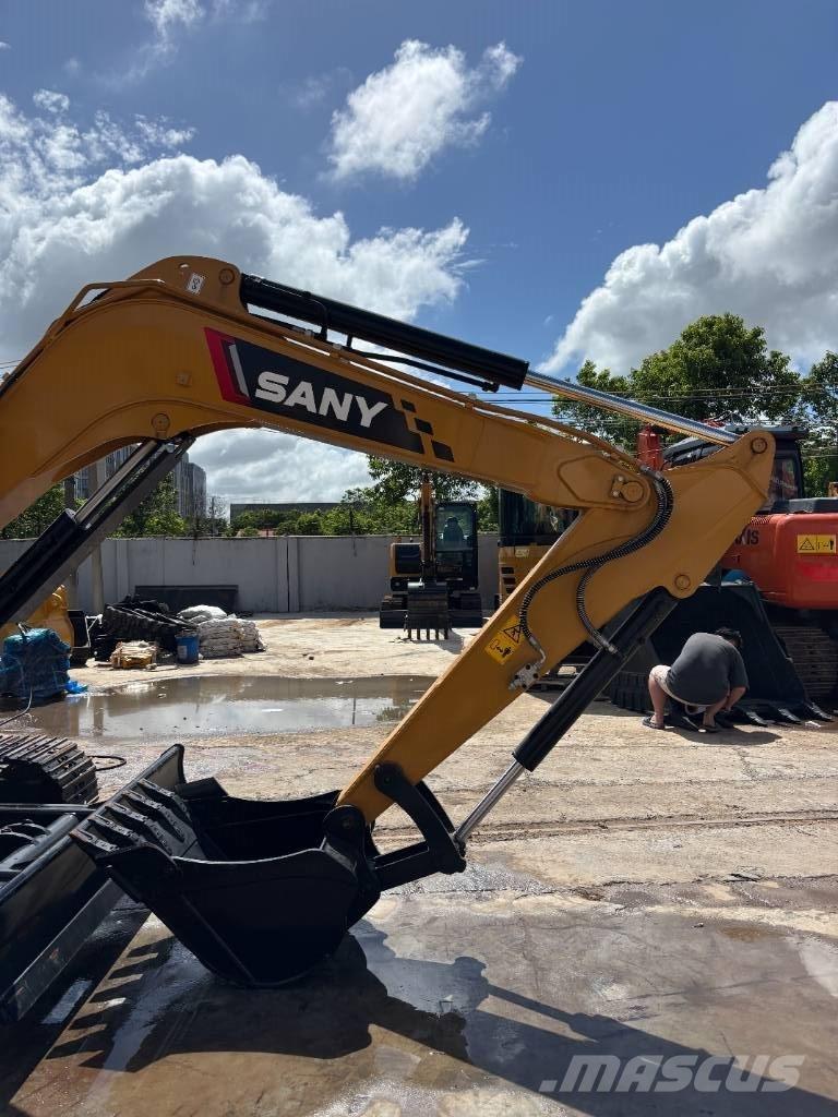 Sany SY 60 C حفارات زحافة