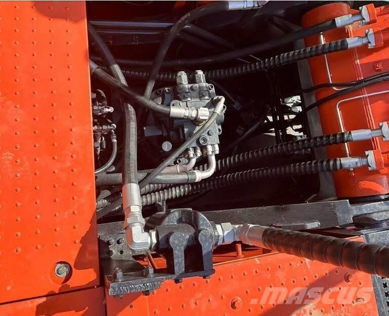 Doosan DX340 حفارات زحافة