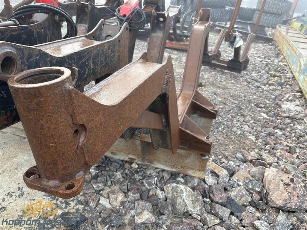 Valmet 890 مكونات أخرى