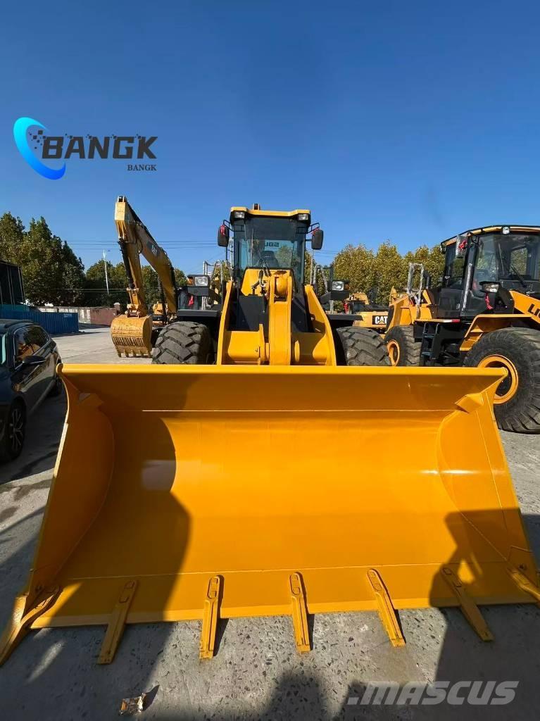 SDLG L 958 F لوادر بعجل