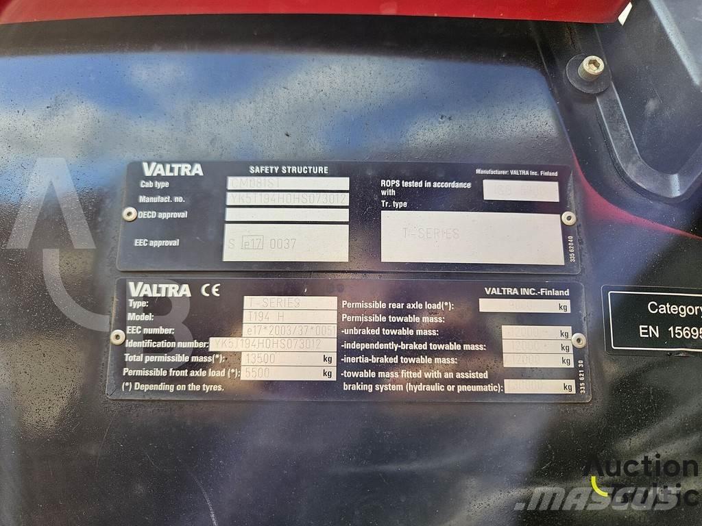 Valtra T 194 H الجرارات