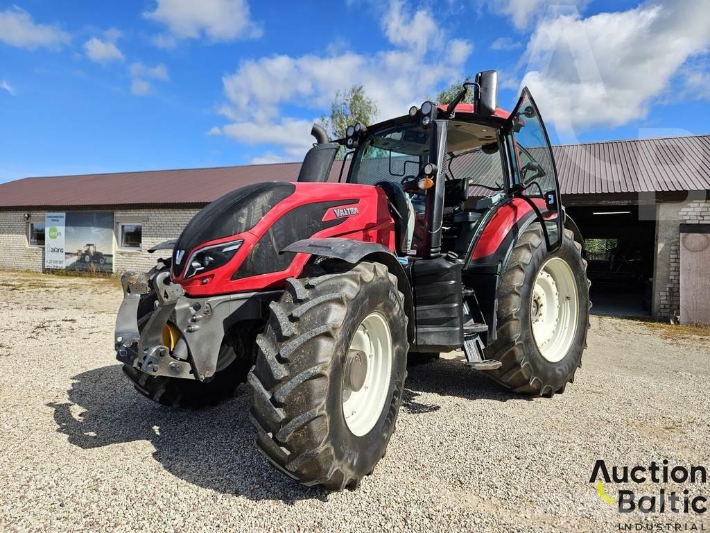 Valtra T 194 H الجرارات