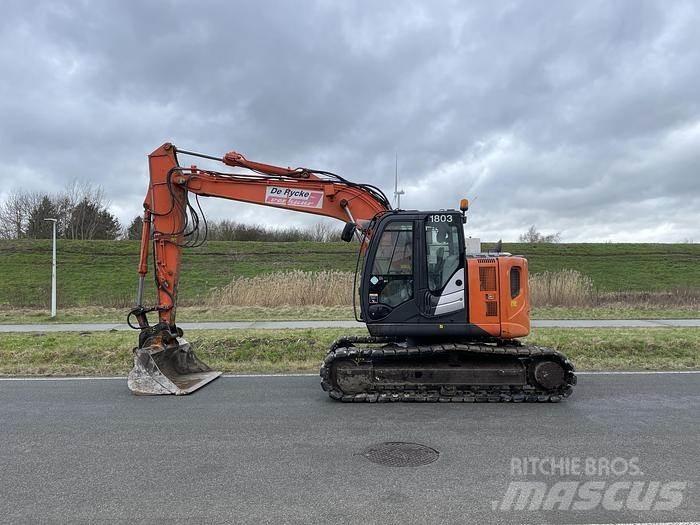 Hitachi ZX135US-5B حفارات زحافة