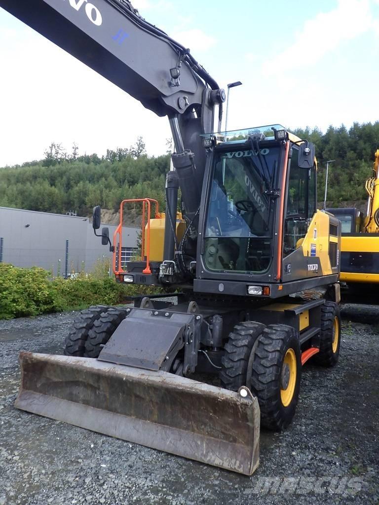 Volvo EW 220 E حفارات بعجل