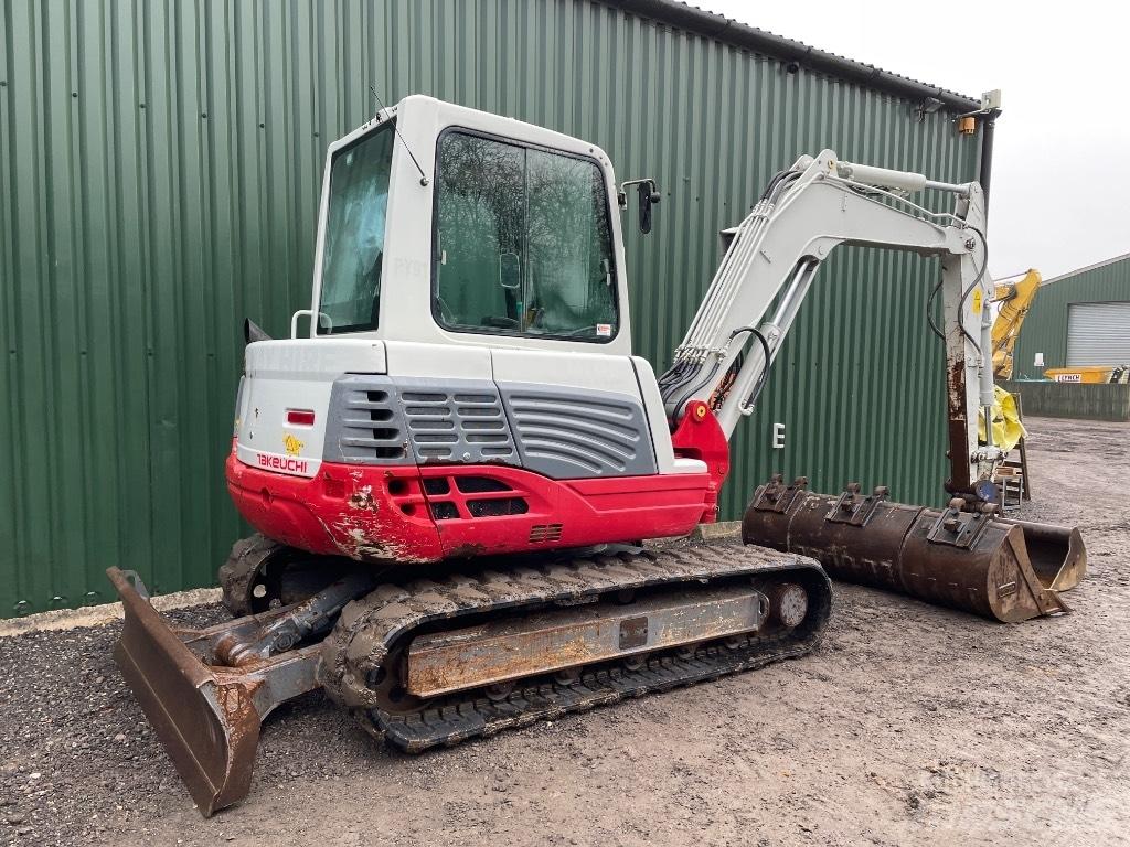 Takeuchi TB 250 حفارات صغيرة أقل من 7 طن (حفارات صغيرة)