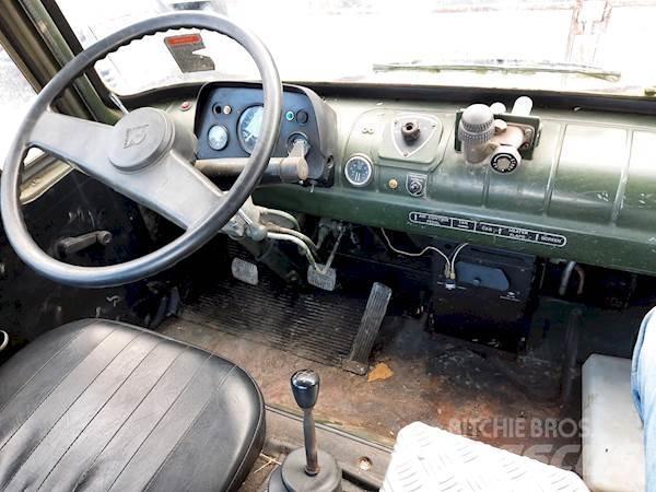Bedford MJP2 4X4 شاحنات بمقصورة وهيكل