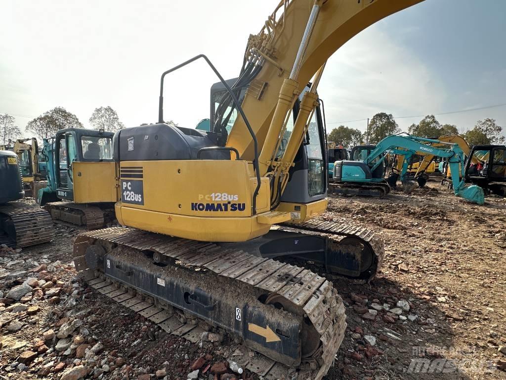 Komatsu PC 128 US حفارات زحافة