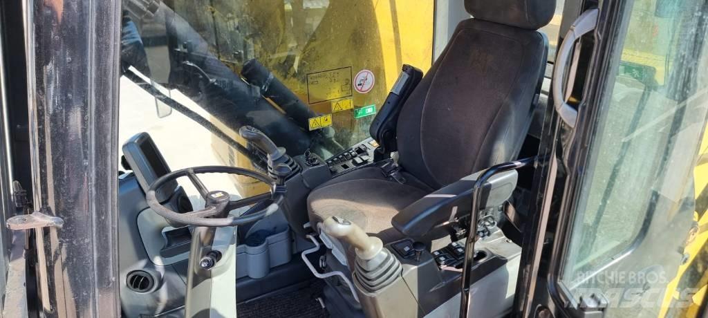 CAT M 325 D MLH مناولات المخلفات / مناولات صناعية