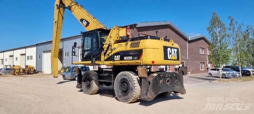CAT M 325 D MLH مناولات المخلفات / مناولات صناعية