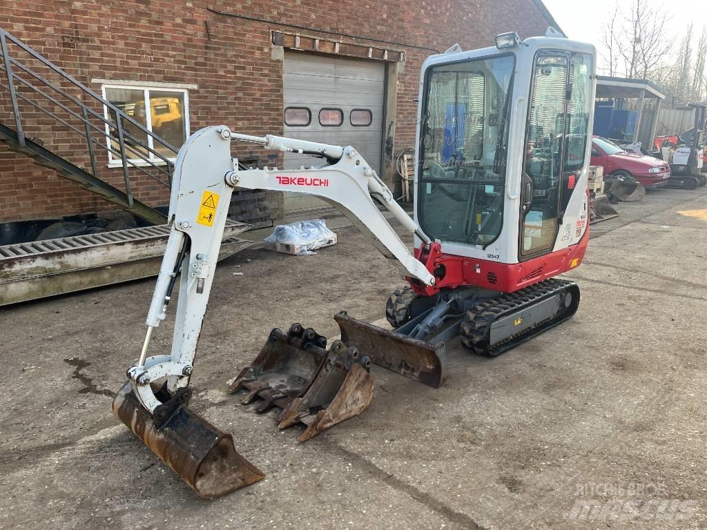 Takeuchi TB 216 حفارات صغيرة أقل من 7 طن (حفارات صغيرة)