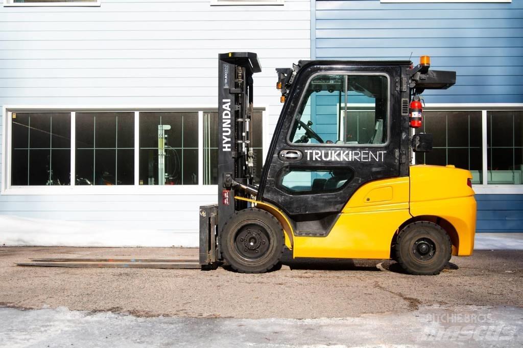Hyundai 35 DA-9 شاحنات الديزل