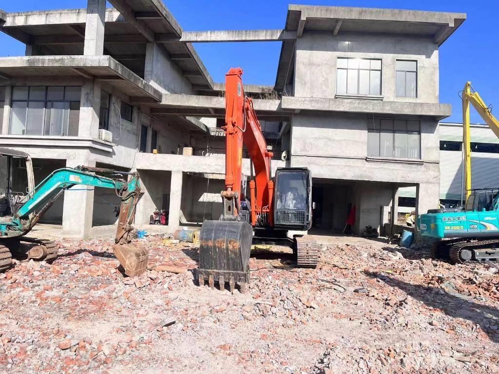 Hitachi ZX 120-6 حفارات زحافة