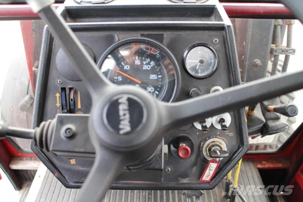 Valmet 815 الجرارات