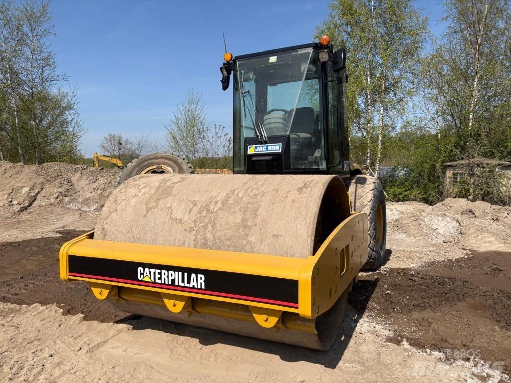 CAT CS 563 E مداحل أحادية الأسطوانة