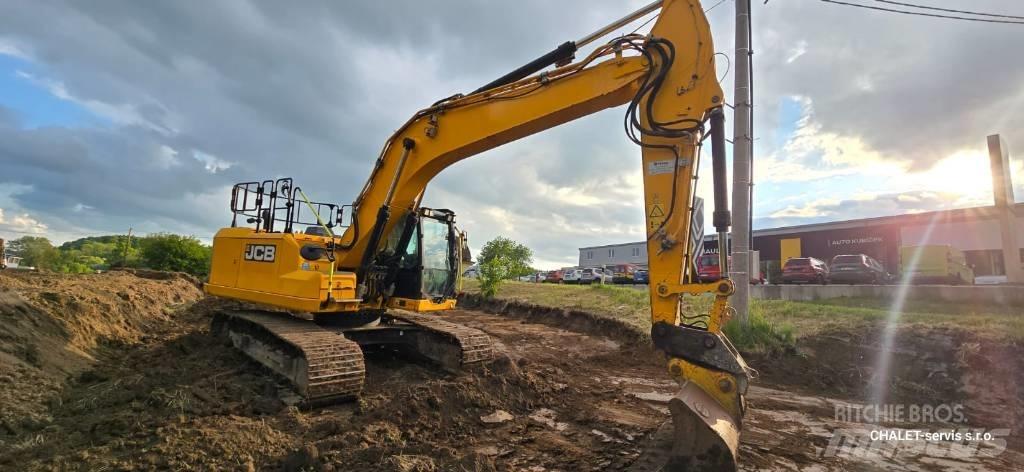 JCB 220 XL 4F حفارات زحافة