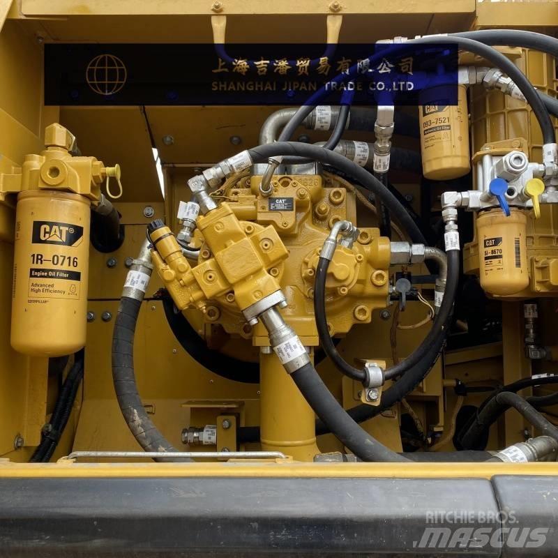 CAT 336 D حفارات زحافة