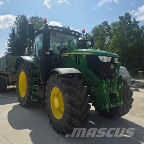 John Deere 6R 230 الجرارات