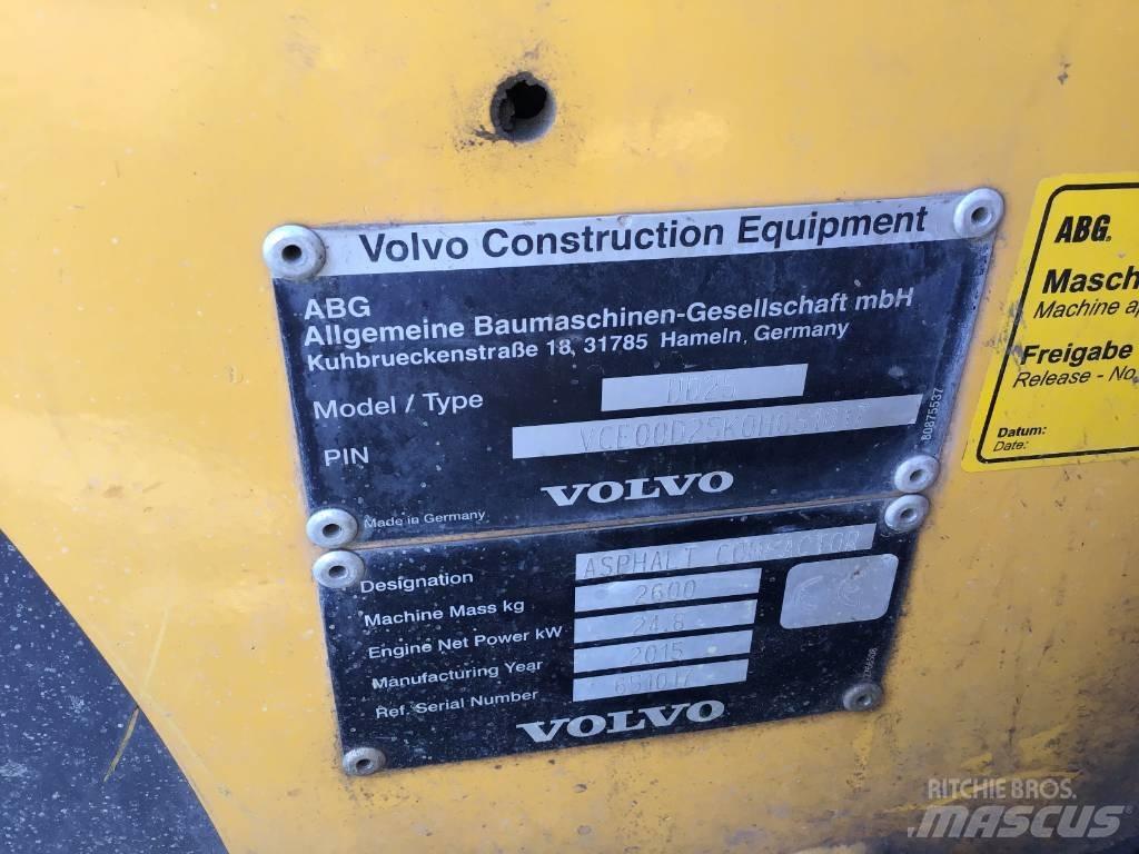 Volvo DD 25 مداحل ثنائية الاسطوانة