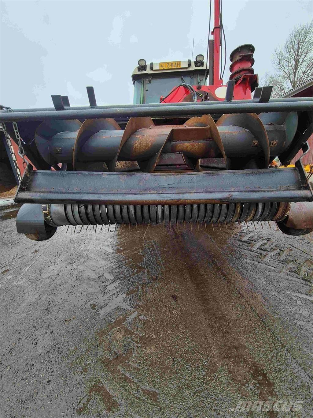 Lely STORM 130R حصادات الأعلاف