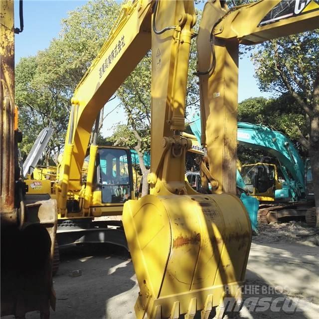Komatsu PC 240 LC حفارات زحافة