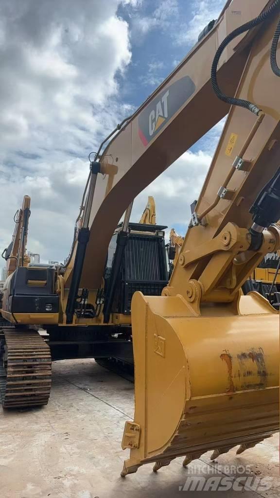 CAT 330 D L حفارات زحافة