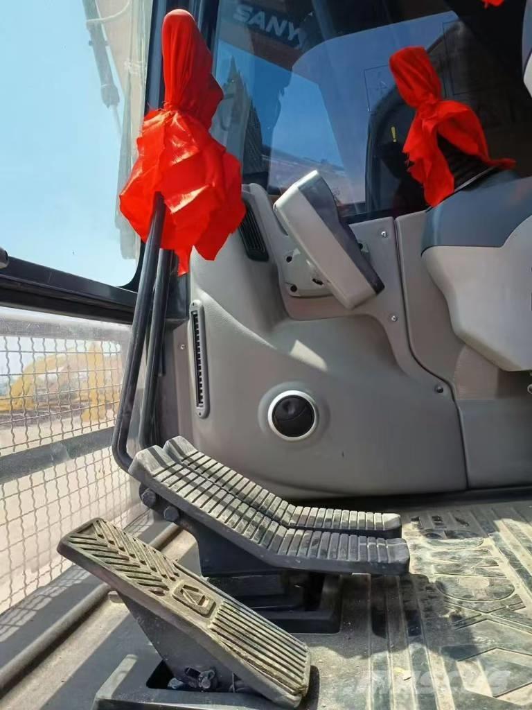 XCMG XE 215 DA حفارات زحافة