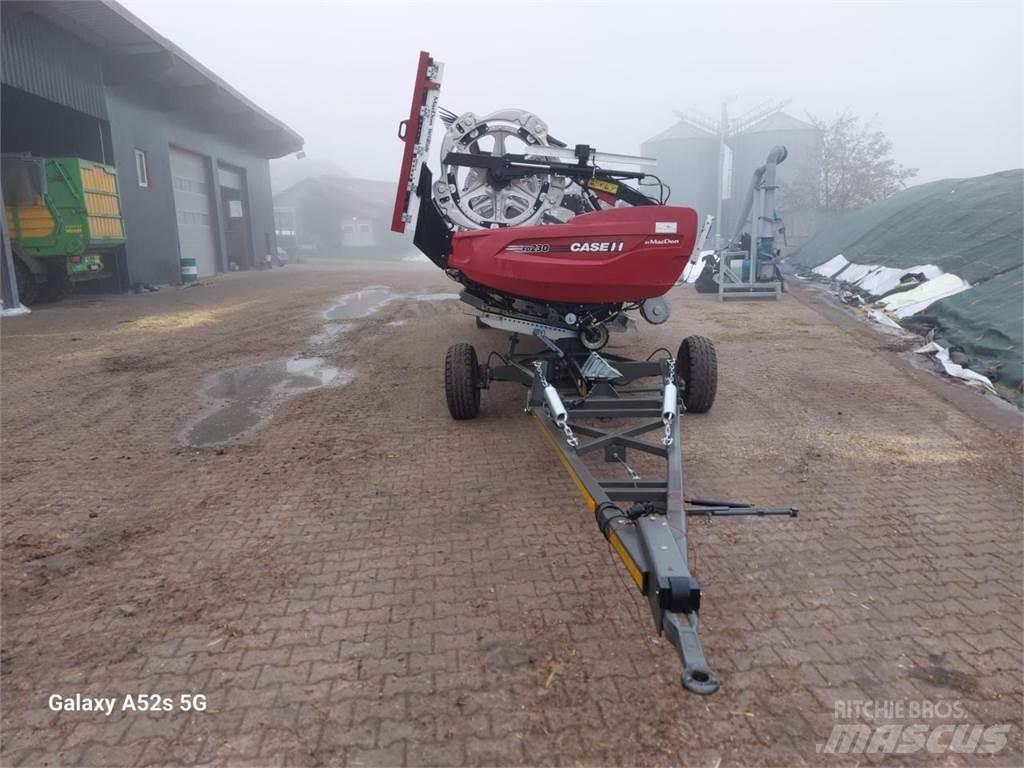 MacDon FD 230 ملحقات الحصادات