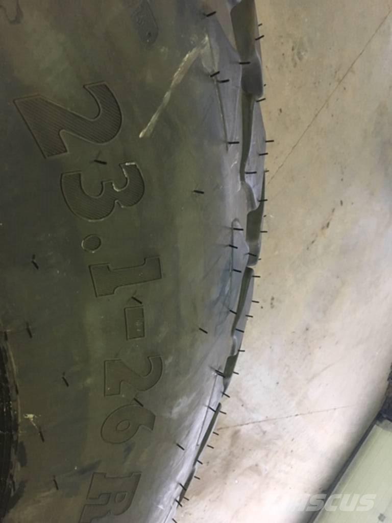 SWT 23.1 - 26 الإطارات والعجلات والحافات