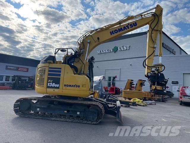 Komatsu PC 138 US-11 حفارات زحافة