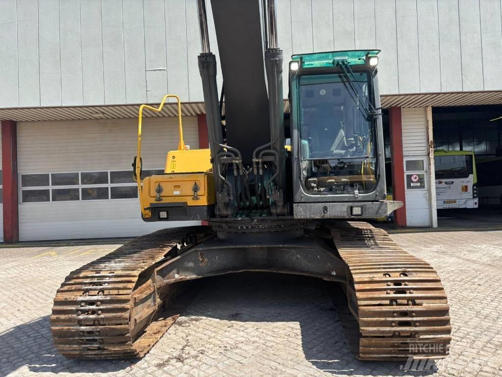 Volvo EC 290 C L حفارات زحافة