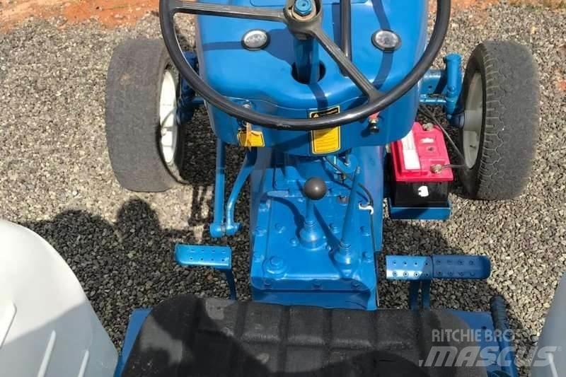 Ford 500 Tractor الجرارات