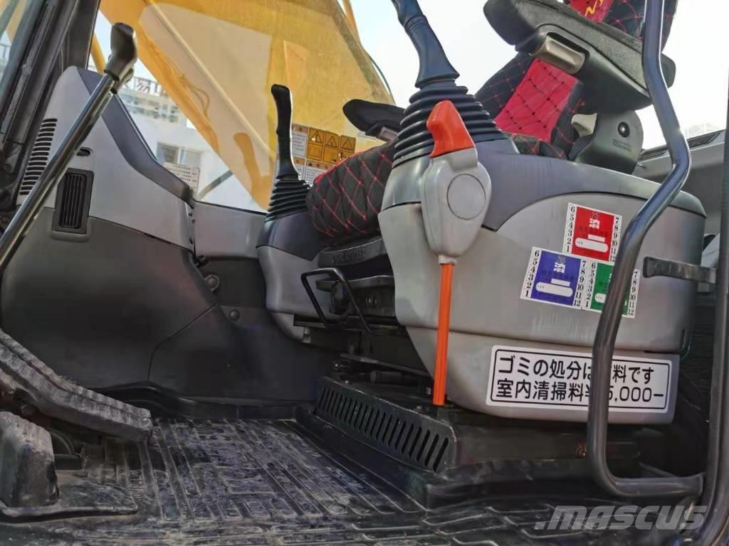 Komatsu PC 200-7 حفارات زحافة