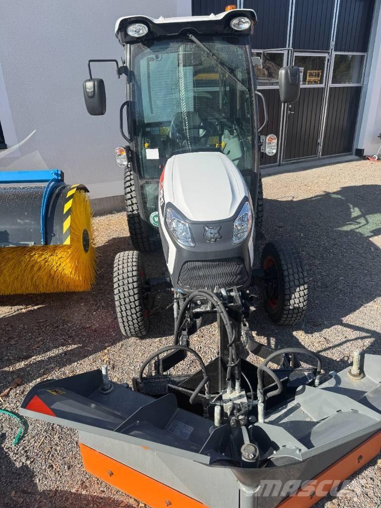 Bobcat Ct2540 جرارات مدمجة