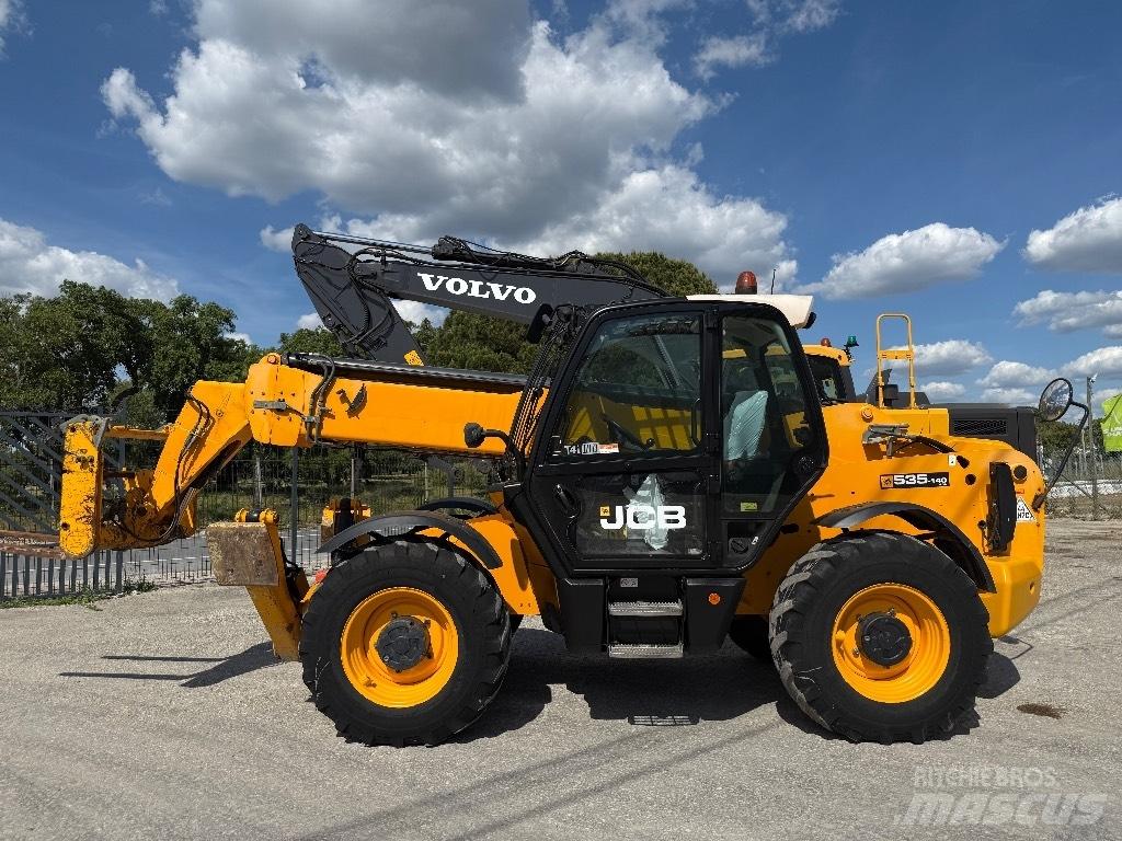 JCB 540-140 مناولات متداخلة