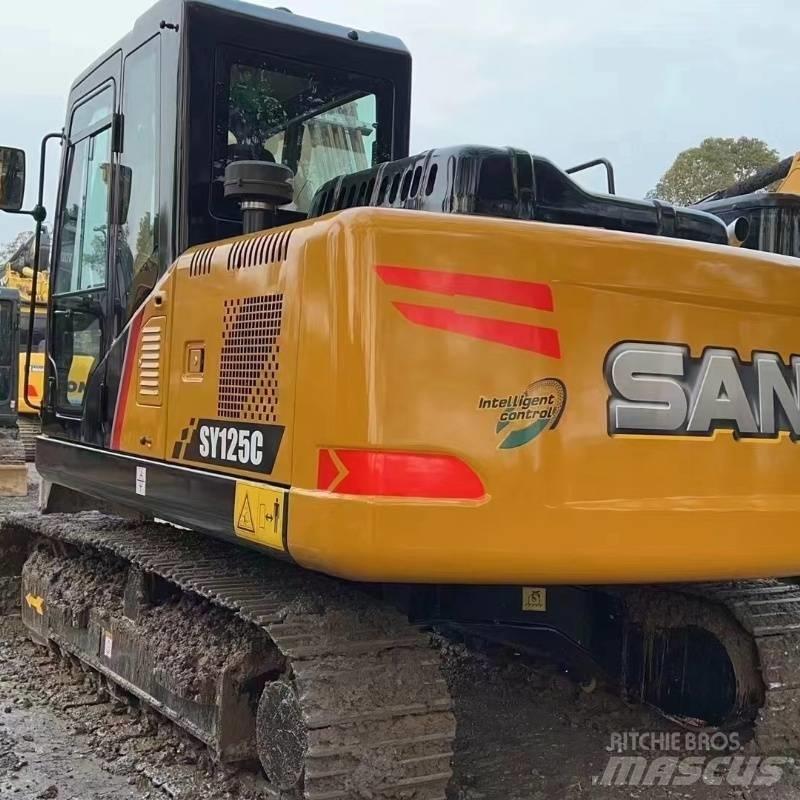 Sany SY 125 C حفارات زحافة