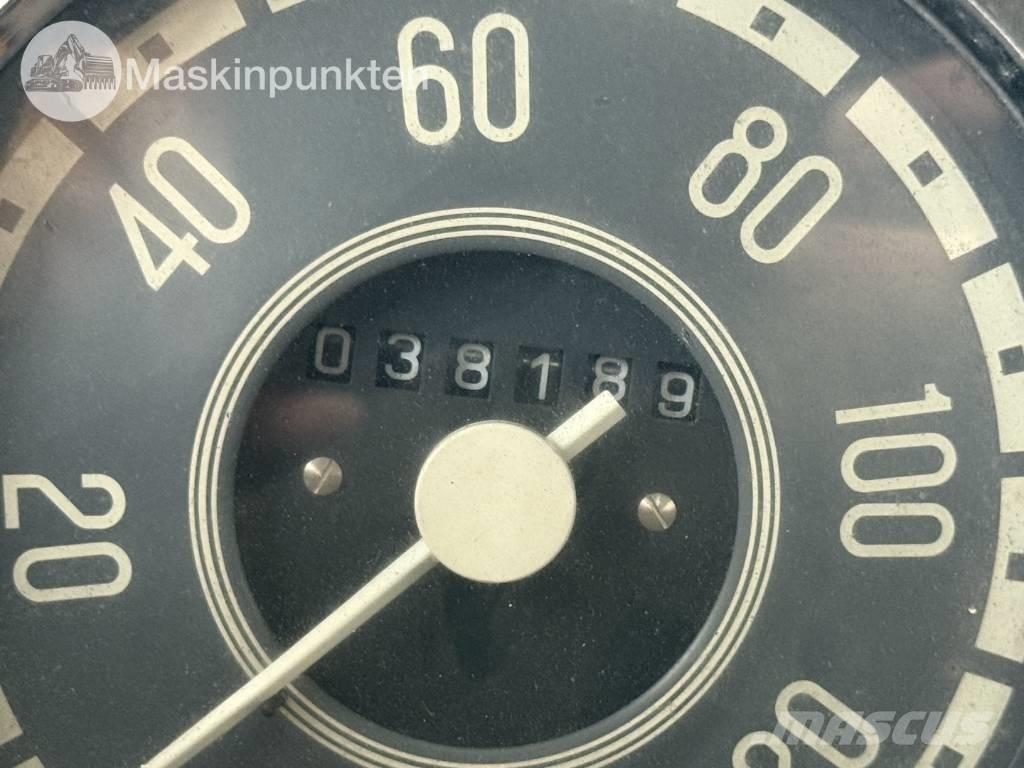Scania L 50 شاحنات الرافعات