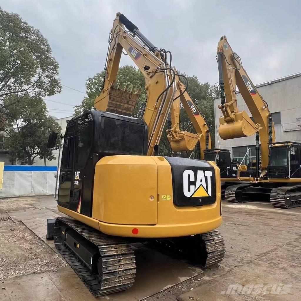 CAT 307E2 حفارات زحافة
