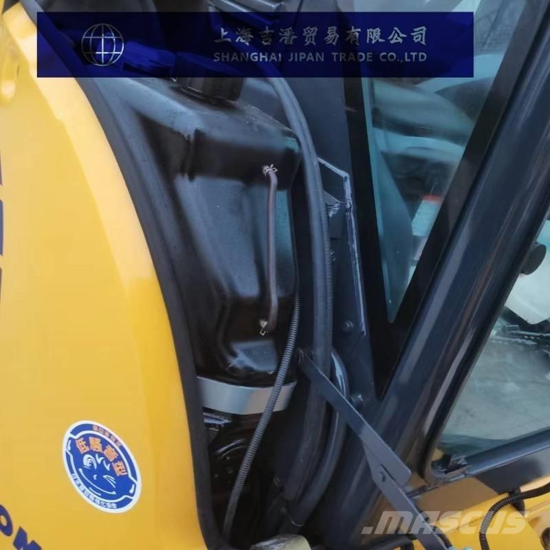Komatsu PC 35 MR حفارات زحافة