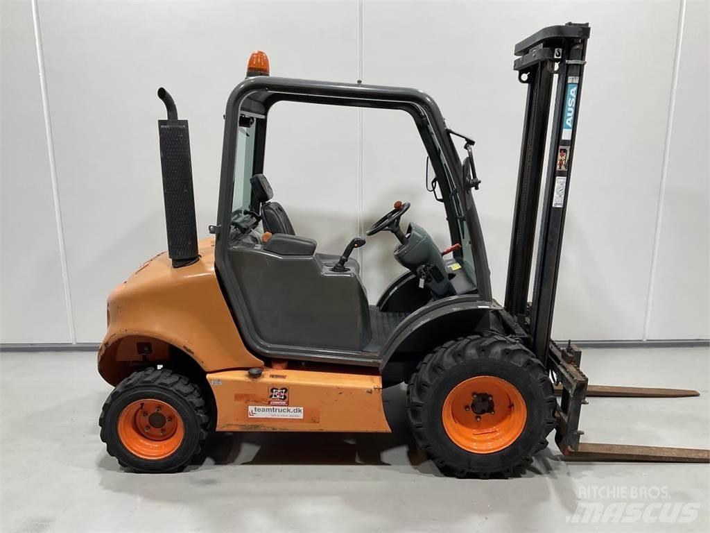 Ausa C150H X4 شاحنات الطرق الوعرة